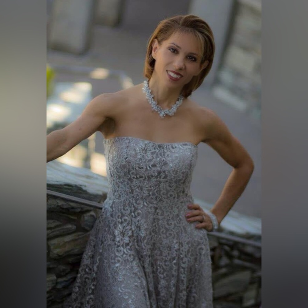 Cache silver strapless dress in size 6 - Picture 2 of 6